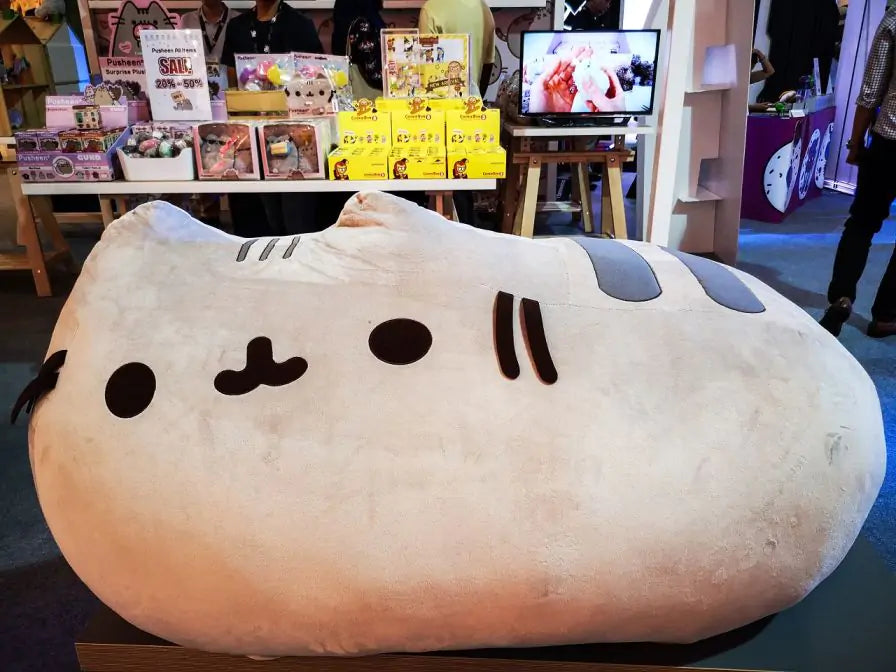 Upcycling Projects to Try : Number 8: Pusheen Cat